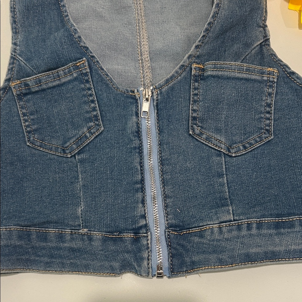 Amazon Essentials Blue Denim Muscle Tee - Picture 2 of 4